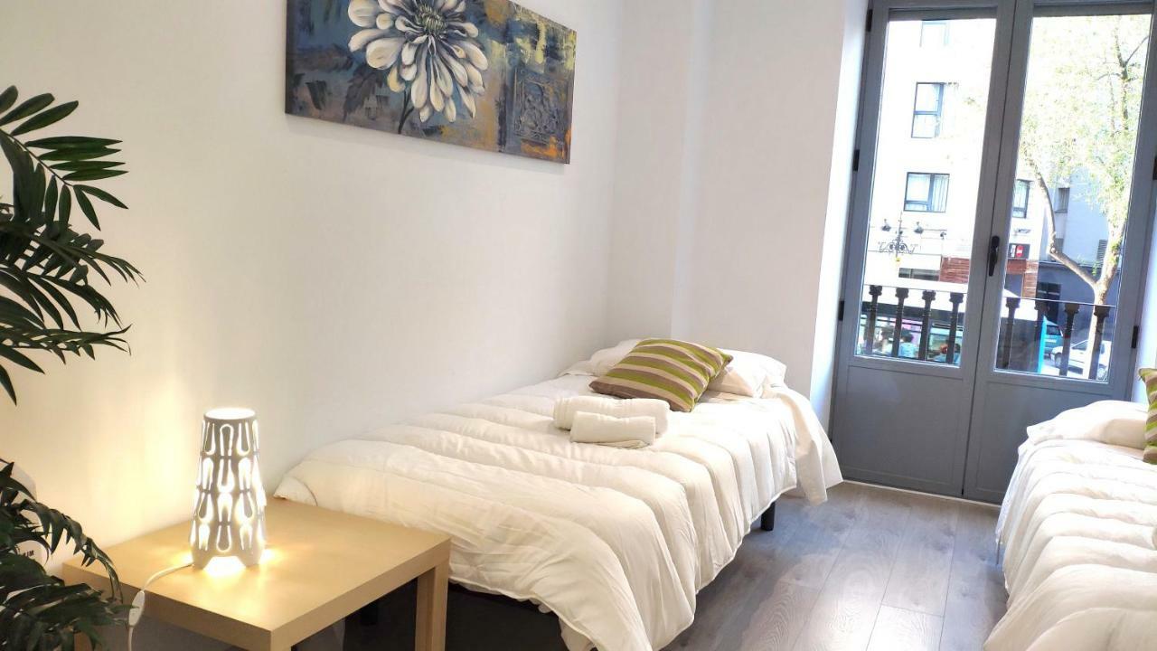 Modern With Ideal Location Next To Atocha Station Madrid Exterior foto